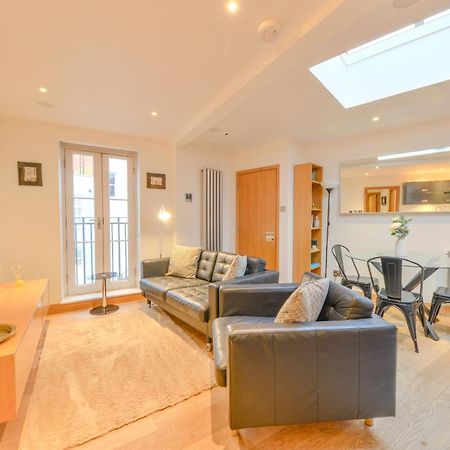 Central Two Bedroom Apartments St Albans By Central Stays Short Lets & Serviced Accommodation With Free Parking Ngoại thất bức ảnh