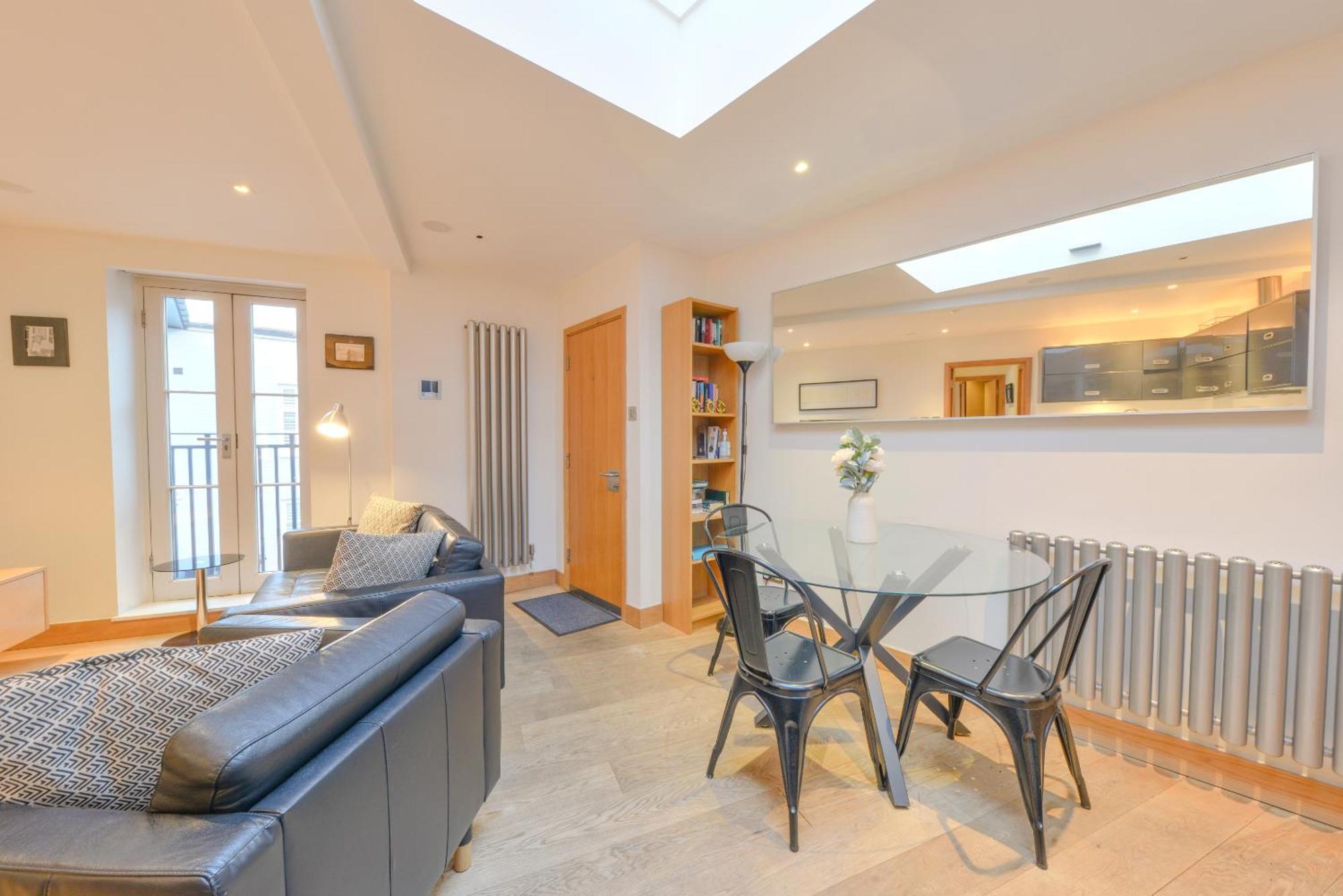 Central Two Bedroom Apartments St Albans By Central Stays Short Lets & Serviced Accommodation With Free Parking Phòng bức ảnh