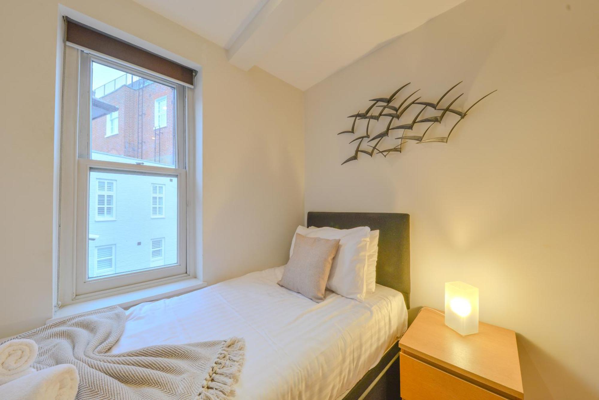 Central Two Bedroom Apartments St Albans By Central Stays Short Lets & Serviced Accommodation With Free Parking Phòng bức ảnh